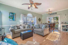 Ground Floor 1 Bedroom Condo! Immaculate Condition! Magnolia Place 105! Sleeps 2 guests